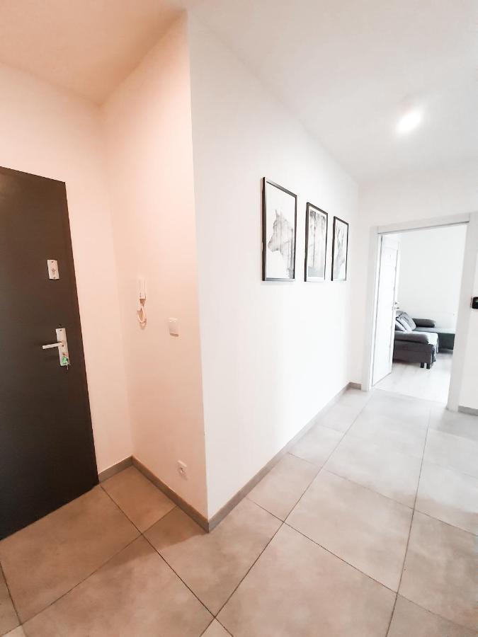 Apartament Kraków Arena Cracóvia Exterior foto