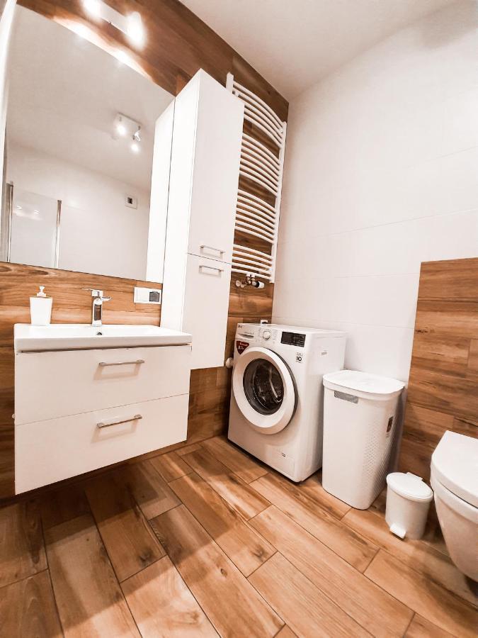 Apartament Kraków Arena Cracóvia Exterior foto